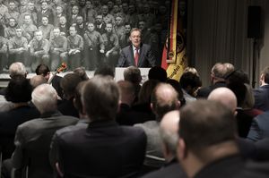 95. Gründungsjubiläum: Bundestagsvizepräsident Thomas Oppermann (SPD) spricht (Foto: Wolfgang Borrs)